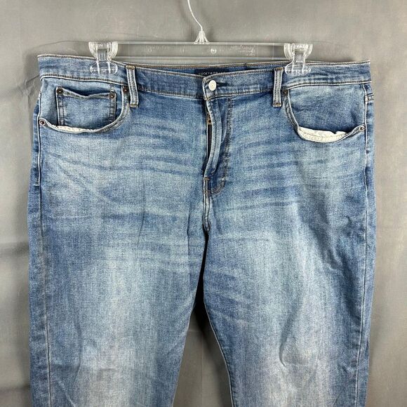 Lucky Brand Men's Mid Rise Slim Denim Blue Jeans 40/30 Straight 5-Pocket Design - Picture 1 of 9